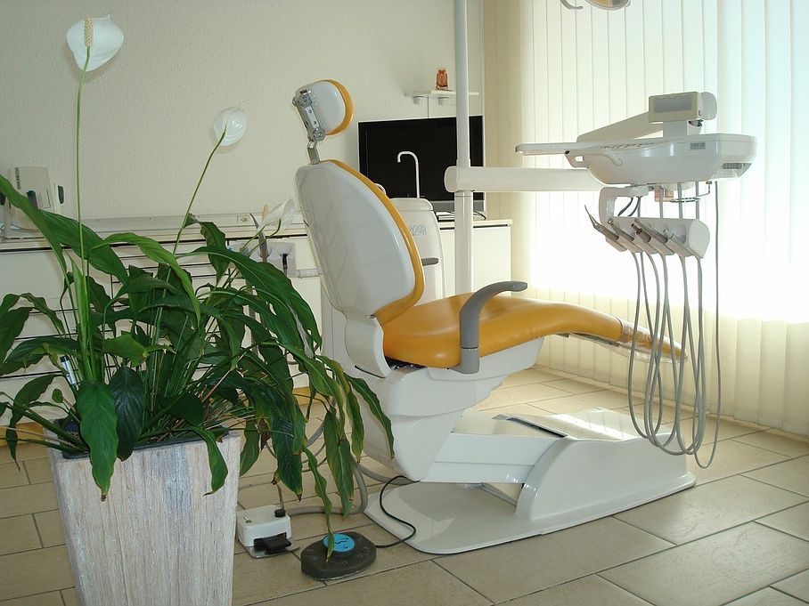 Praxis | Zahntechnik | Zahnprothetik Vasi-Dental | Zürich