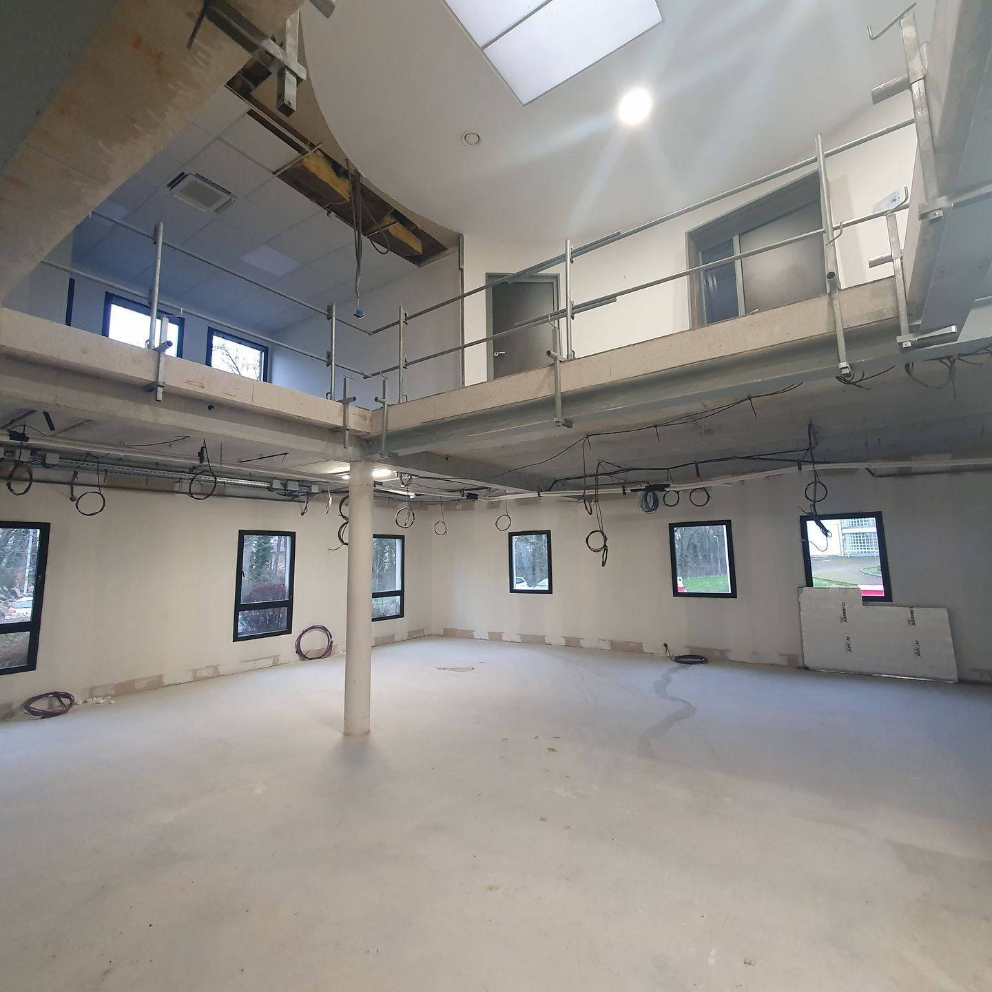 Création de trémie intérieure en dalle.