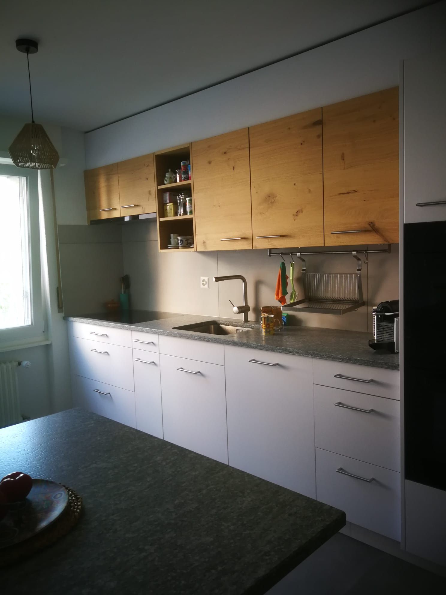 Stratifié formex supermat et plaqué chêne rustique. Granit pierre de luzerne (2)