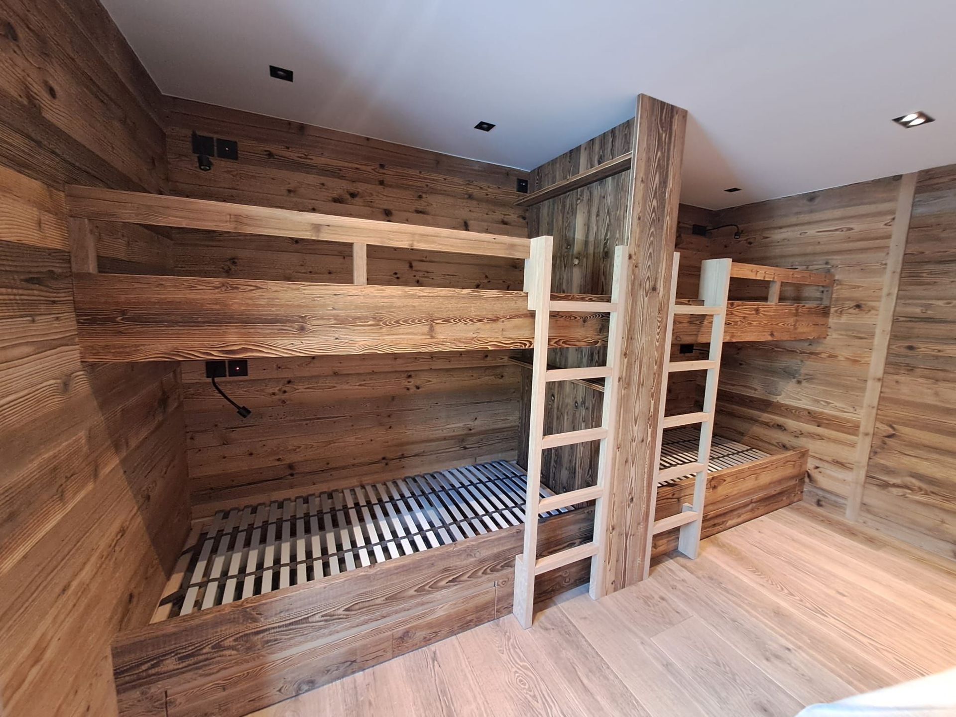 Lit sur mesure avec tiroir