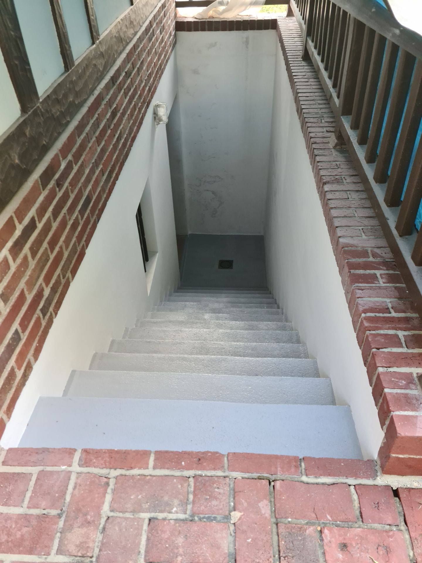 Nettoyage escaliers extérieur après 