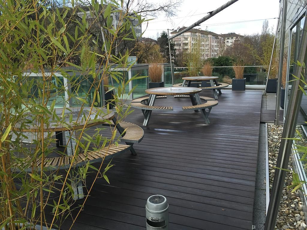 ROSSI EBENISTERIE SA - Terrasse et extérieur