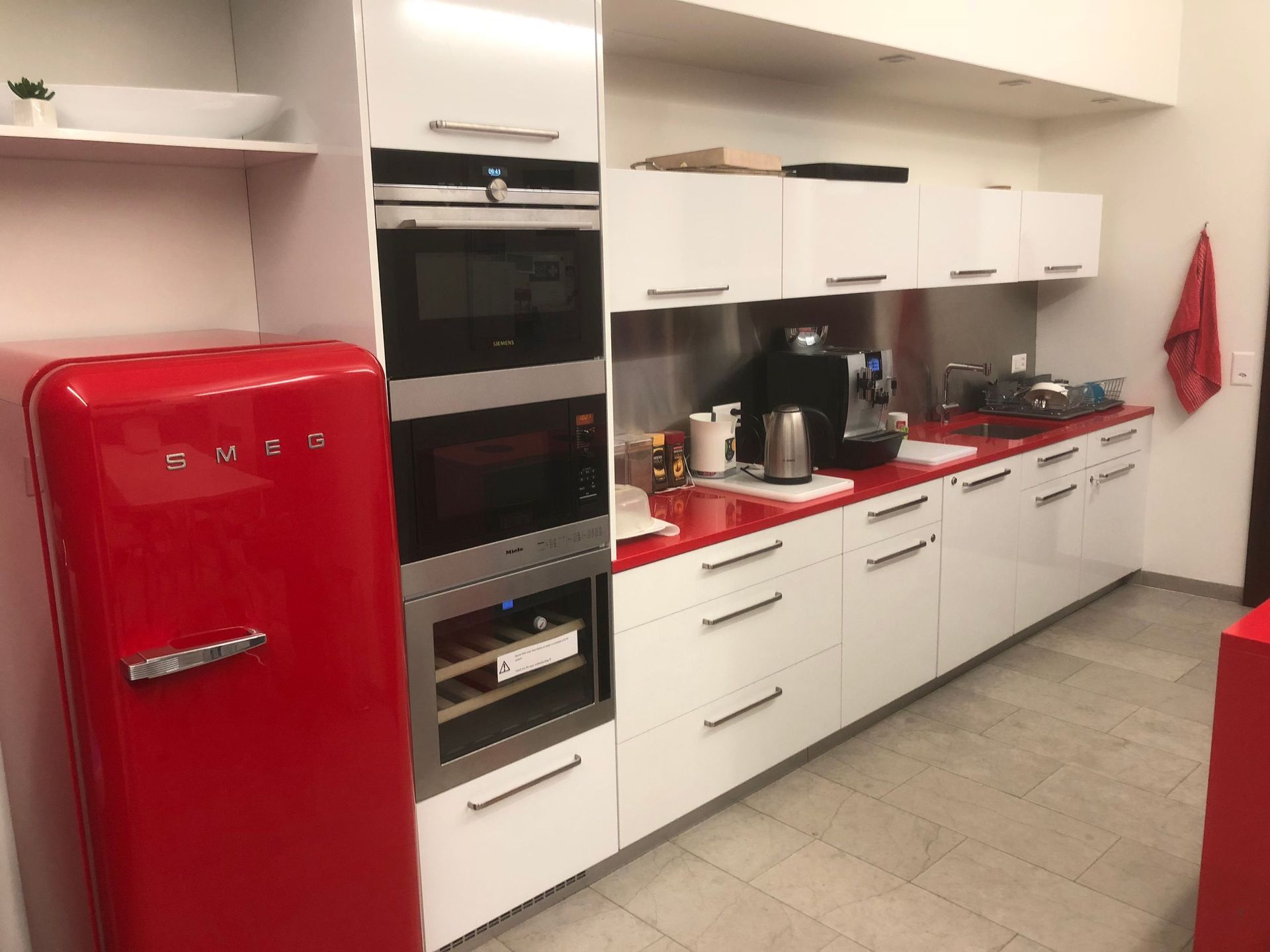 ROSSI EBENISTERIE SA - Agencement de cuisine