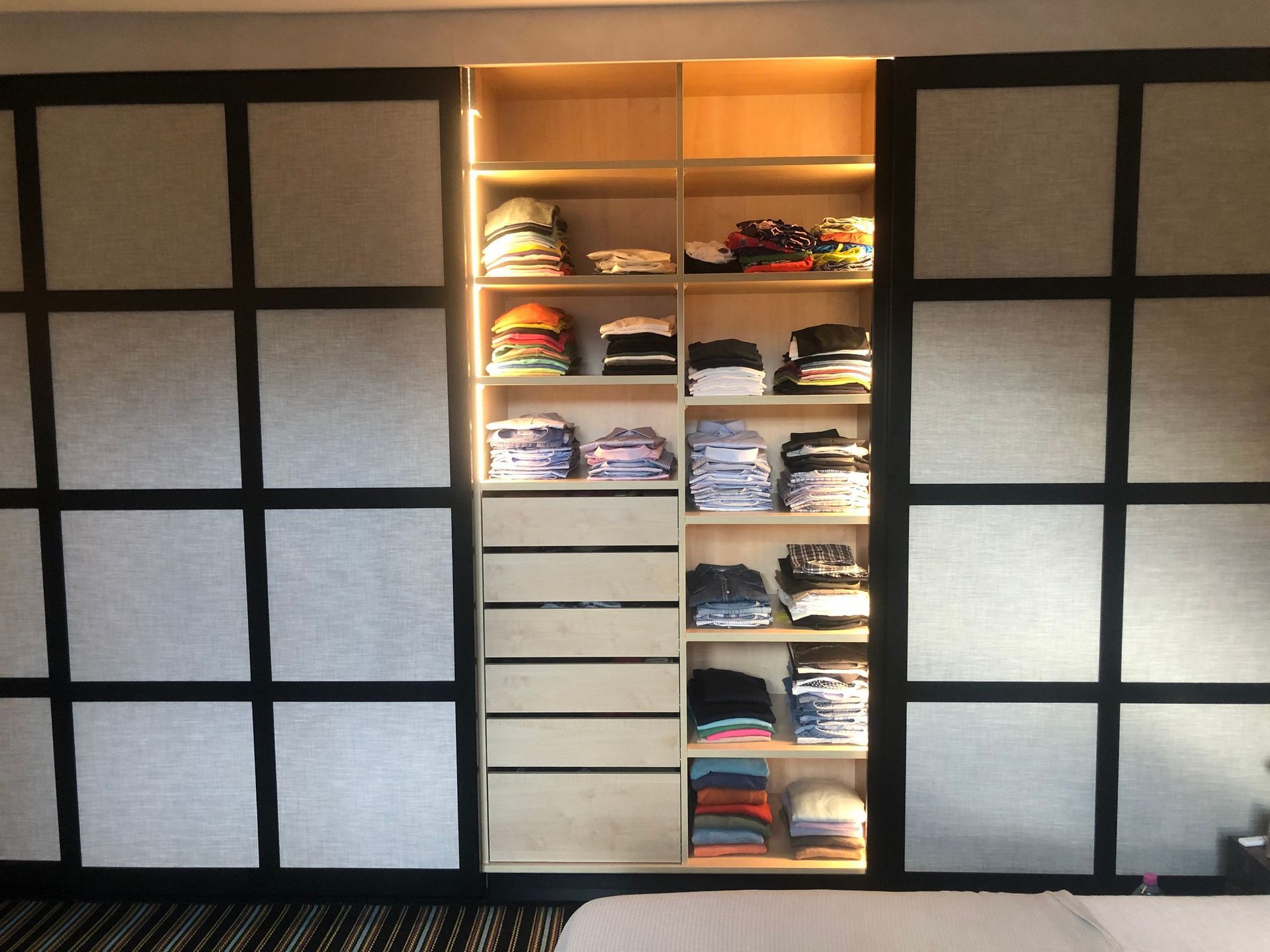 ROSSI EBENISTERIE SA - Armoire Dressing