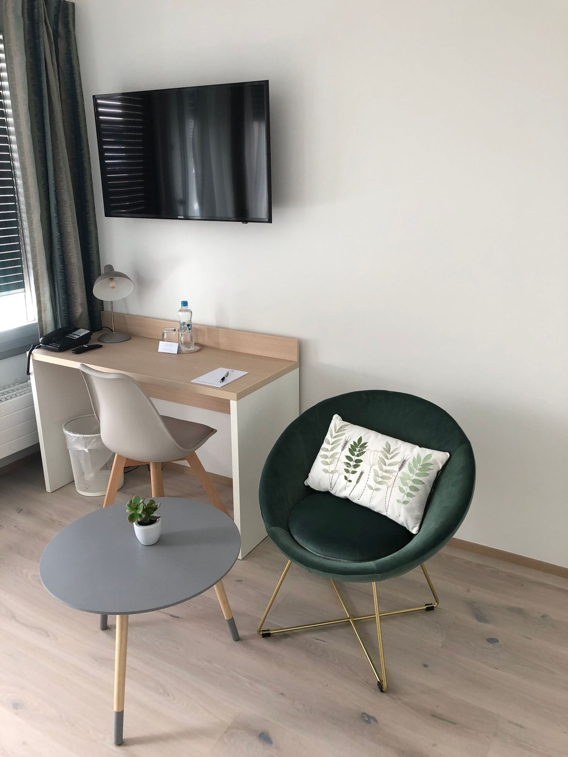 ROSSI EBENISTERIE SA - Mobilier divers