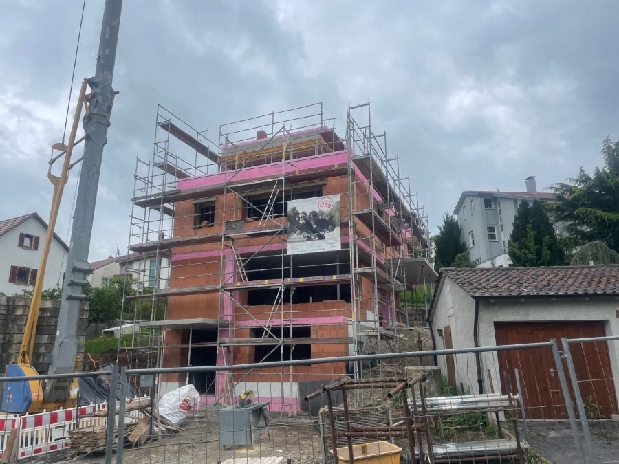 Neubaus eines Einfamilienhauses im Hegnachweg in Gerlingen von Faas Bauunternehmen e.K.