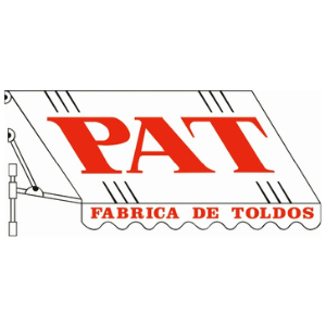 Logotipo para "PAT F&aacute;brica de Toldos" con texto rojo sobre un gr&aacute;fico blanco de un toldo.
