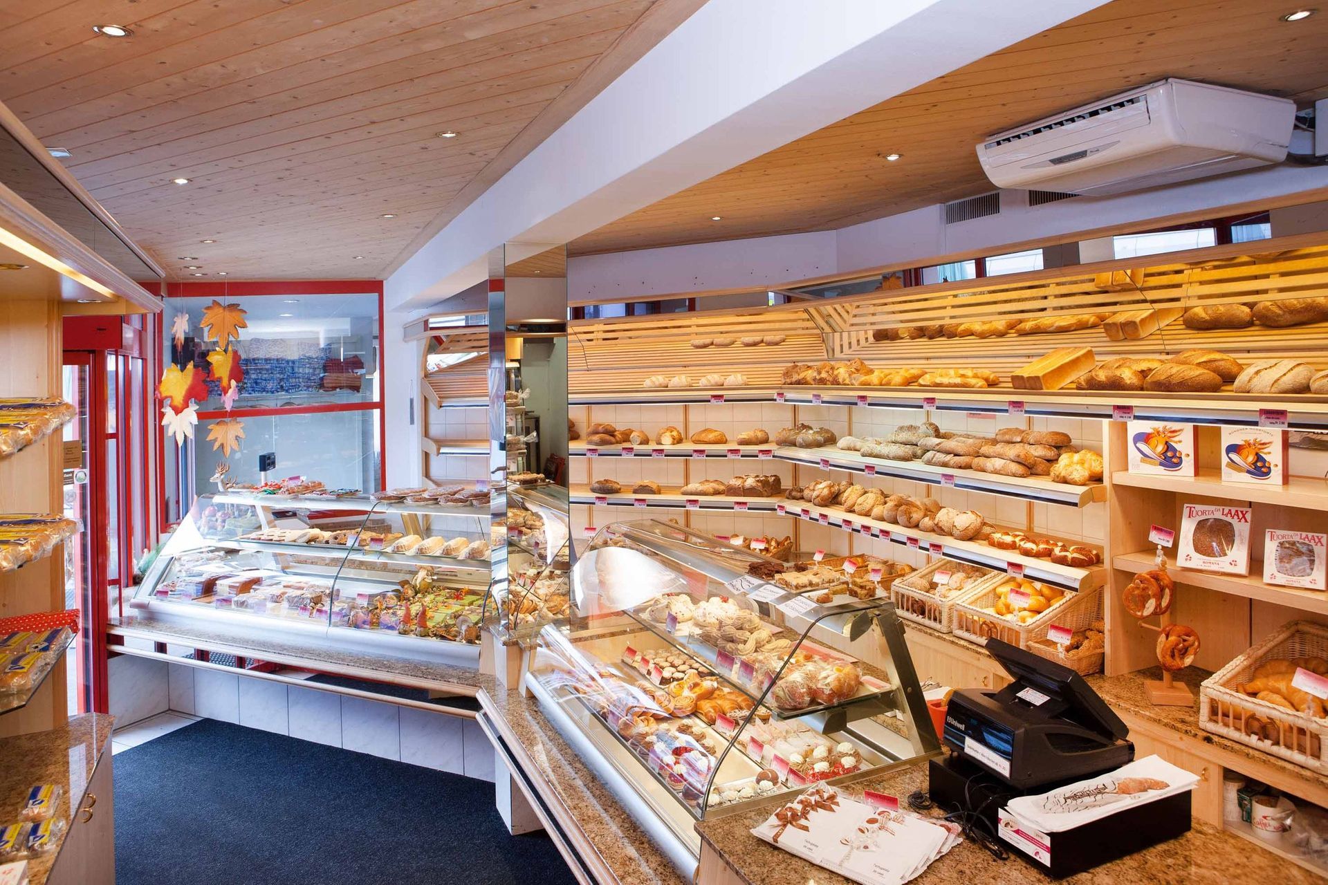 Bäckerei Romana Kuchen - Pasternaria Romana SA