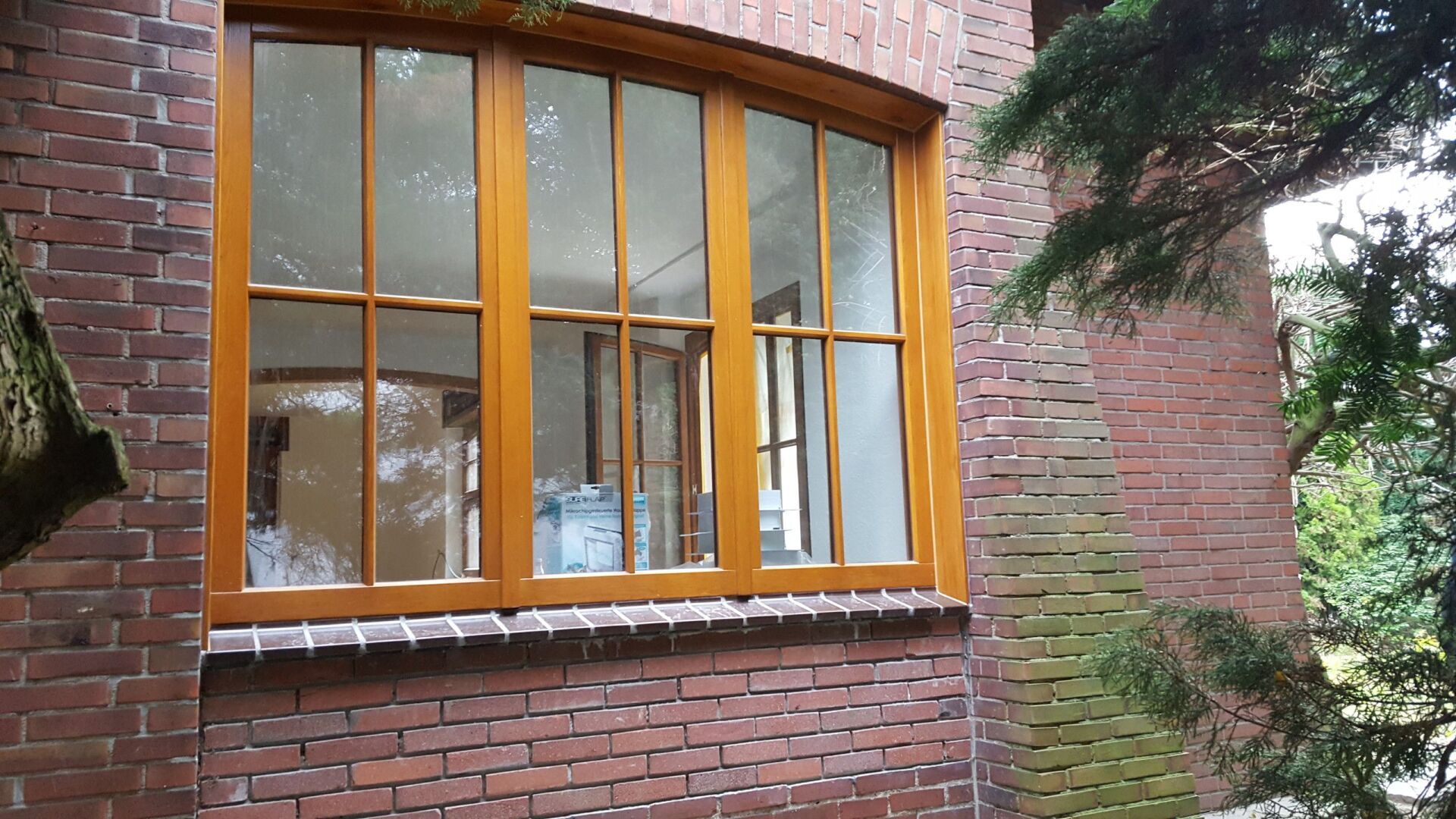 Holzfenster handgemacht Detail