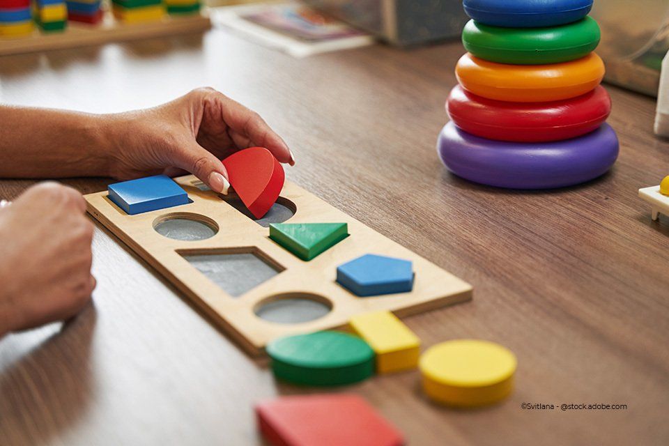 Patient mit Spielzeug