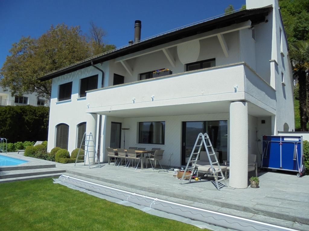 Sonnenstoren Montage 1 - Manser Storen GmbH