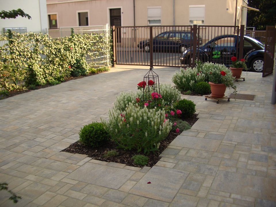 Lauger Garten- und Landschaftsbau Gepflegter Garten