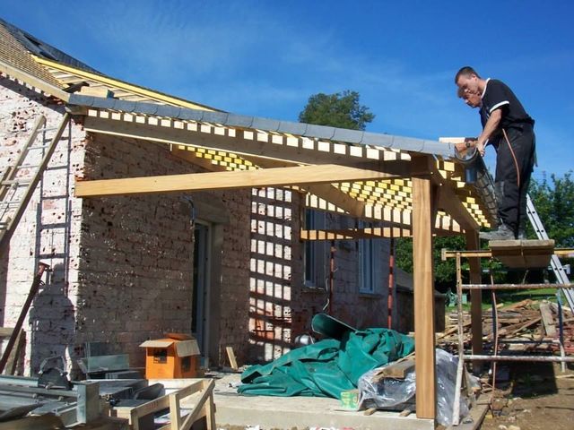 Ouvrier installant un appentit