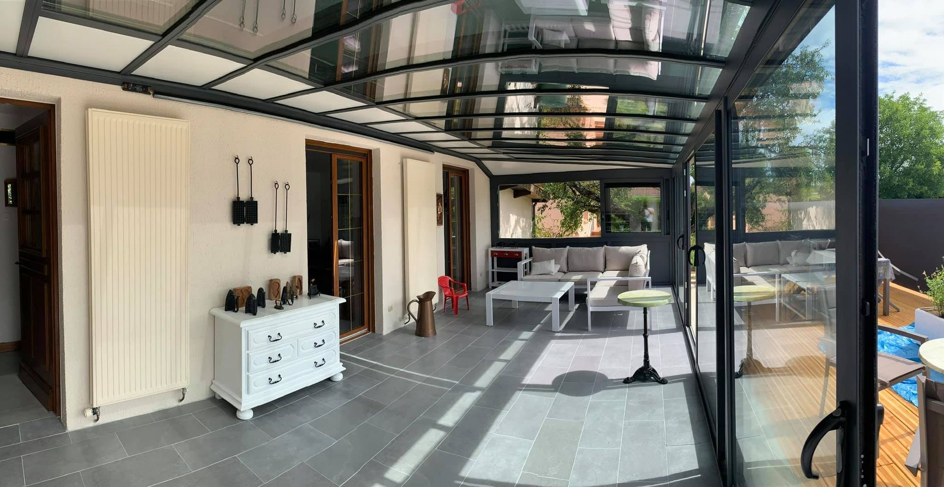 Pose de véranda en verre