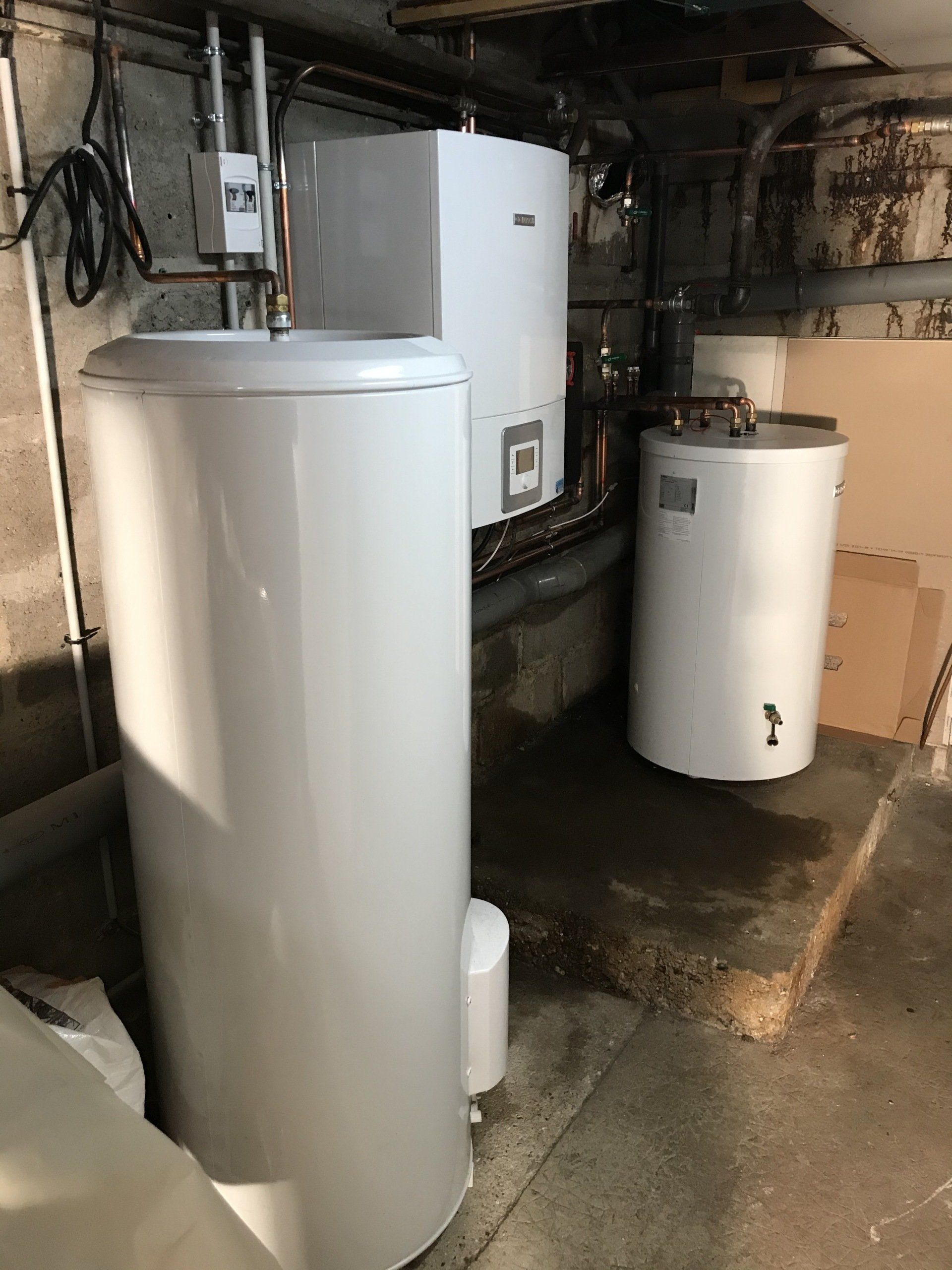 Installation d'un chauffe eau thermodynamique neuf chez un client
