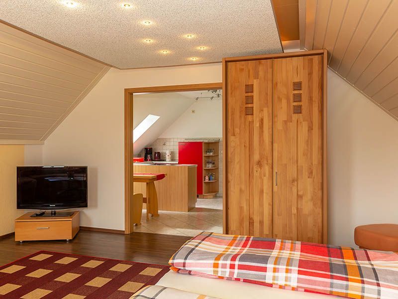 Gaststätte und Pension Zur Goldenen Höhe – Schlafzimmer