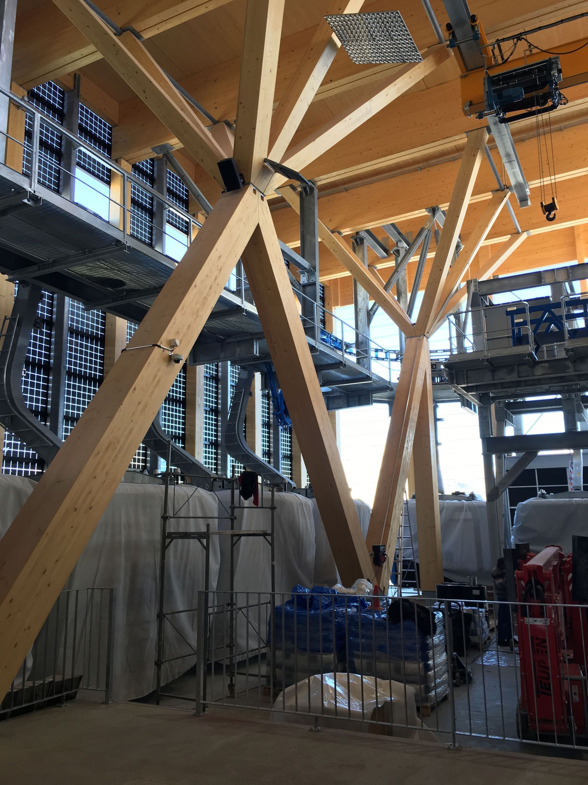 Roter Turm - Brawand Zimmerei AG