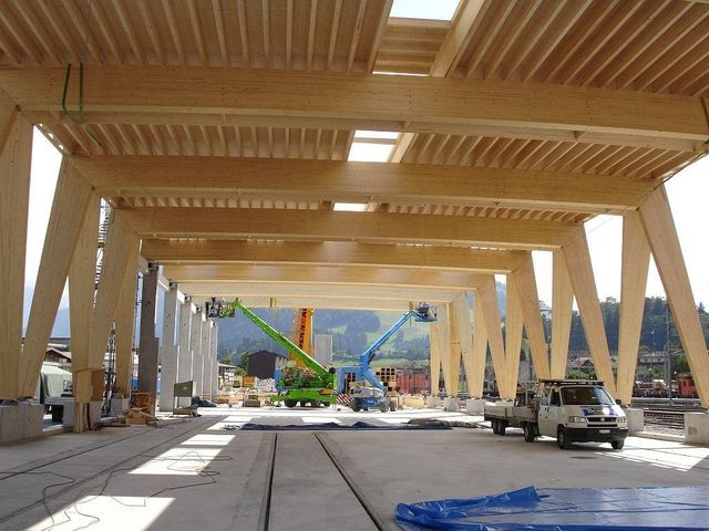 BLS Frutigen - Brawand Zimmerei AG