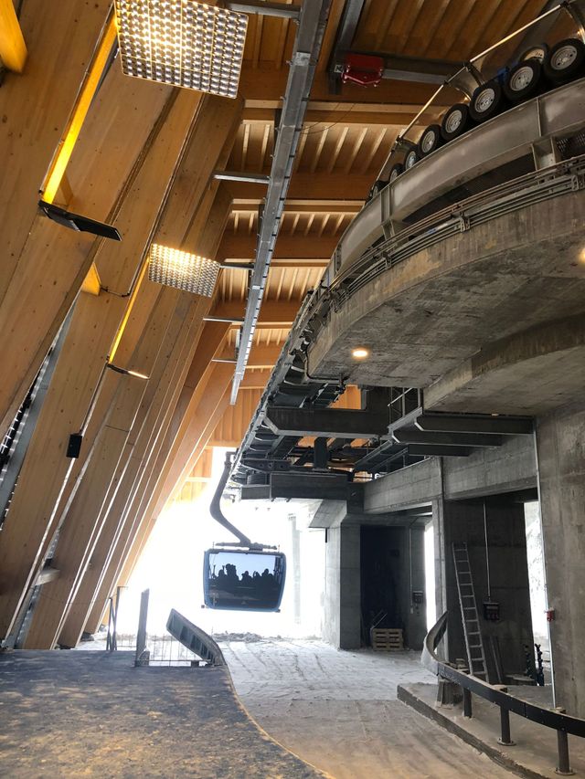 Roter Turm - Brawand Zimmerei AG