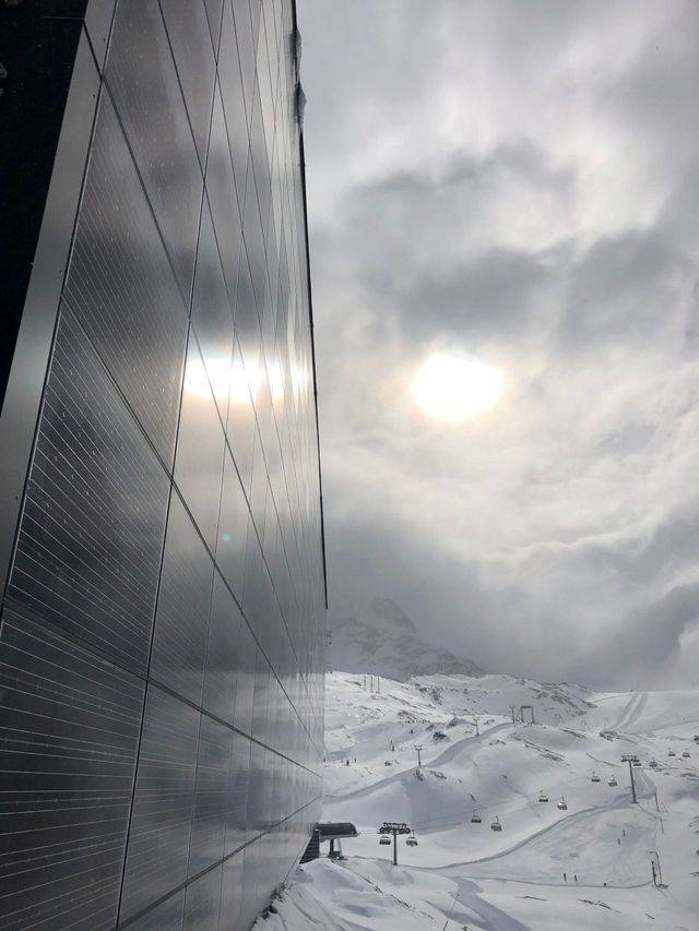 Roter Turm - Brawand Zimmerei AG