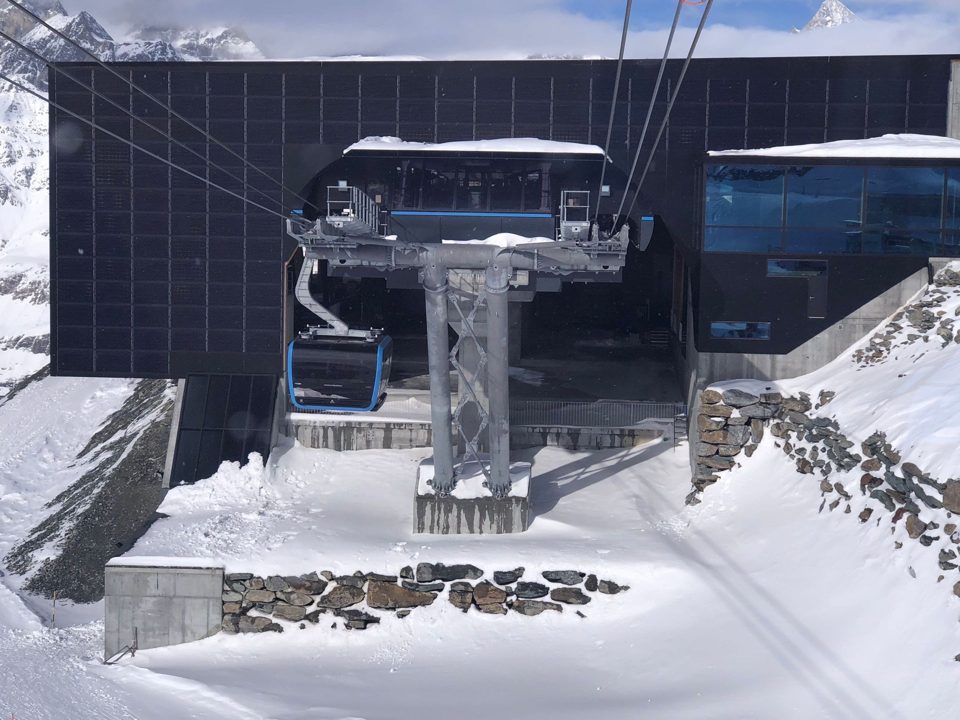 Roter Turm - Brawand Zimmerei AG