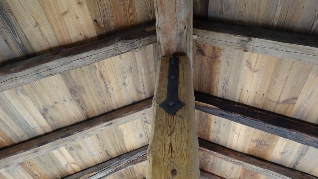 Altholz 4 - Brawand Zimmerei AG