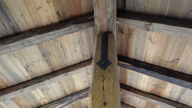 Altholz 4 - Brawand Zimmerei AG