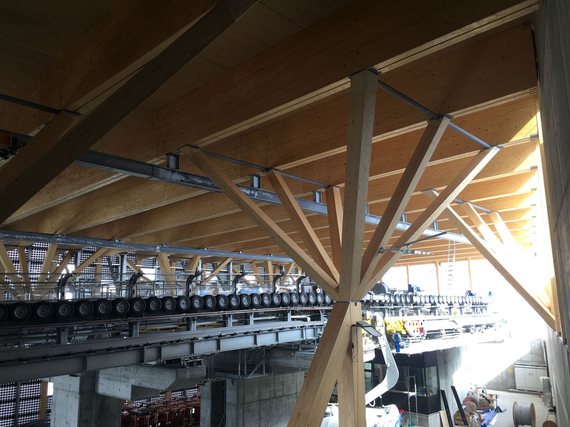 Roter Turm - Brawand Zimmerei AG