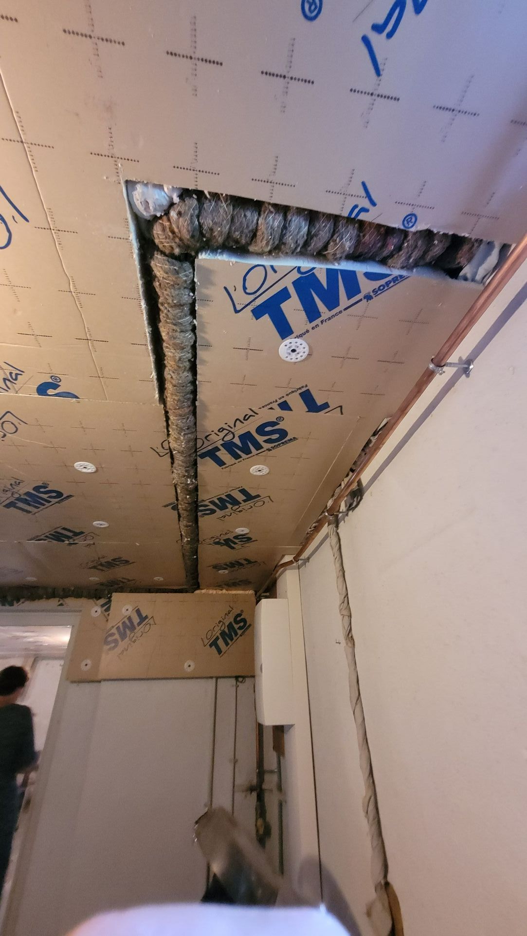 Isolation sous plancher avec TMS