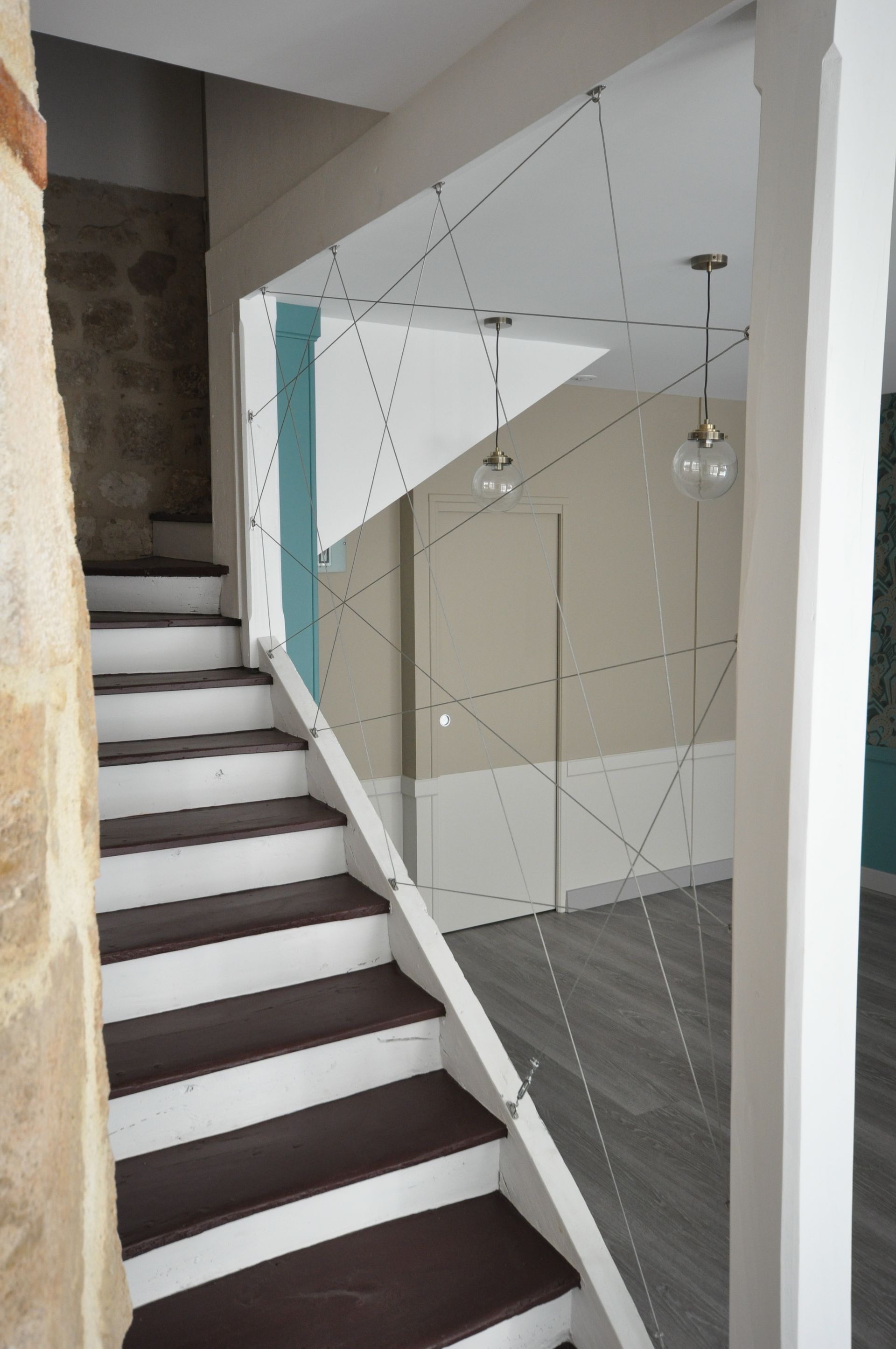 Escalier avec garde-corps