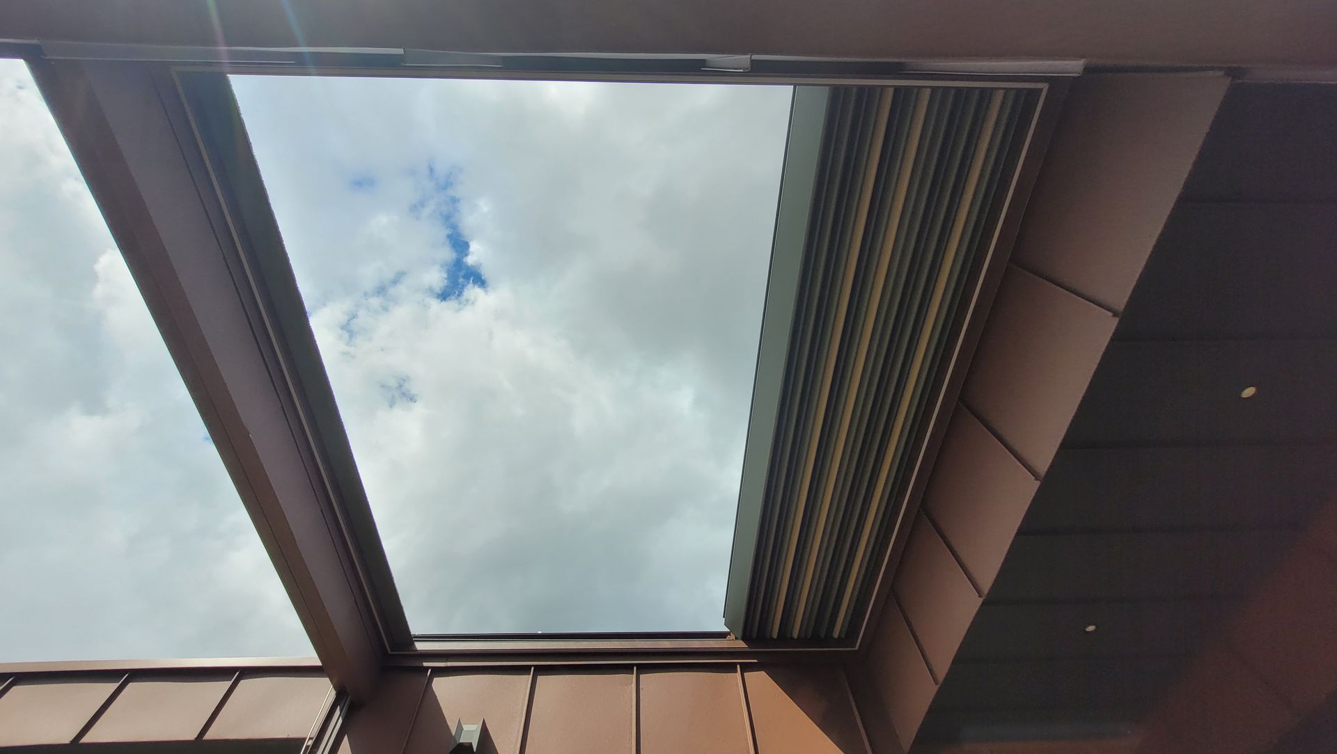 Pergola rétractable ouverte