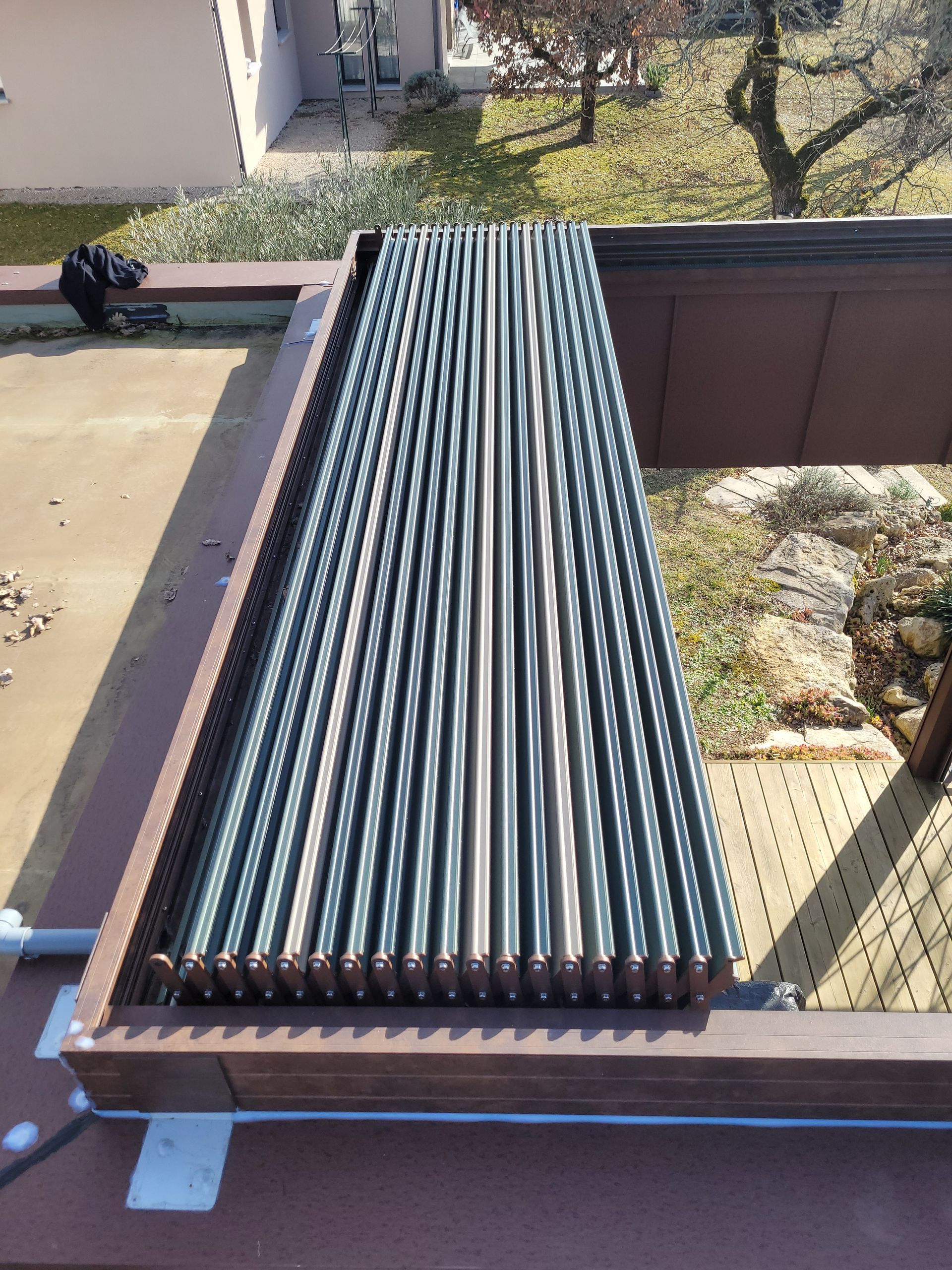 Pergola rétractable en métal