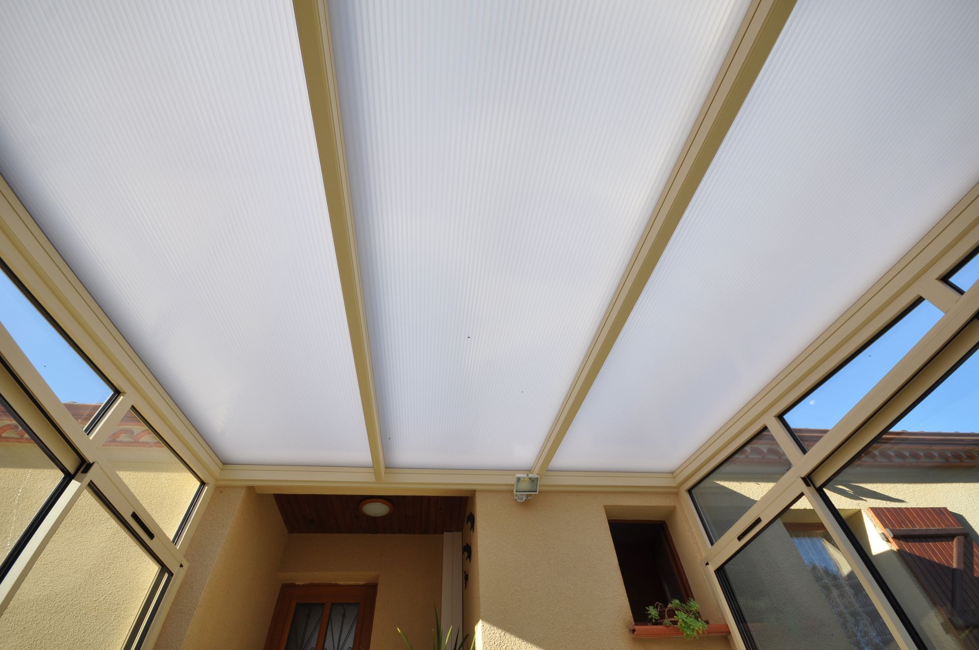 Plafond d'une véranda