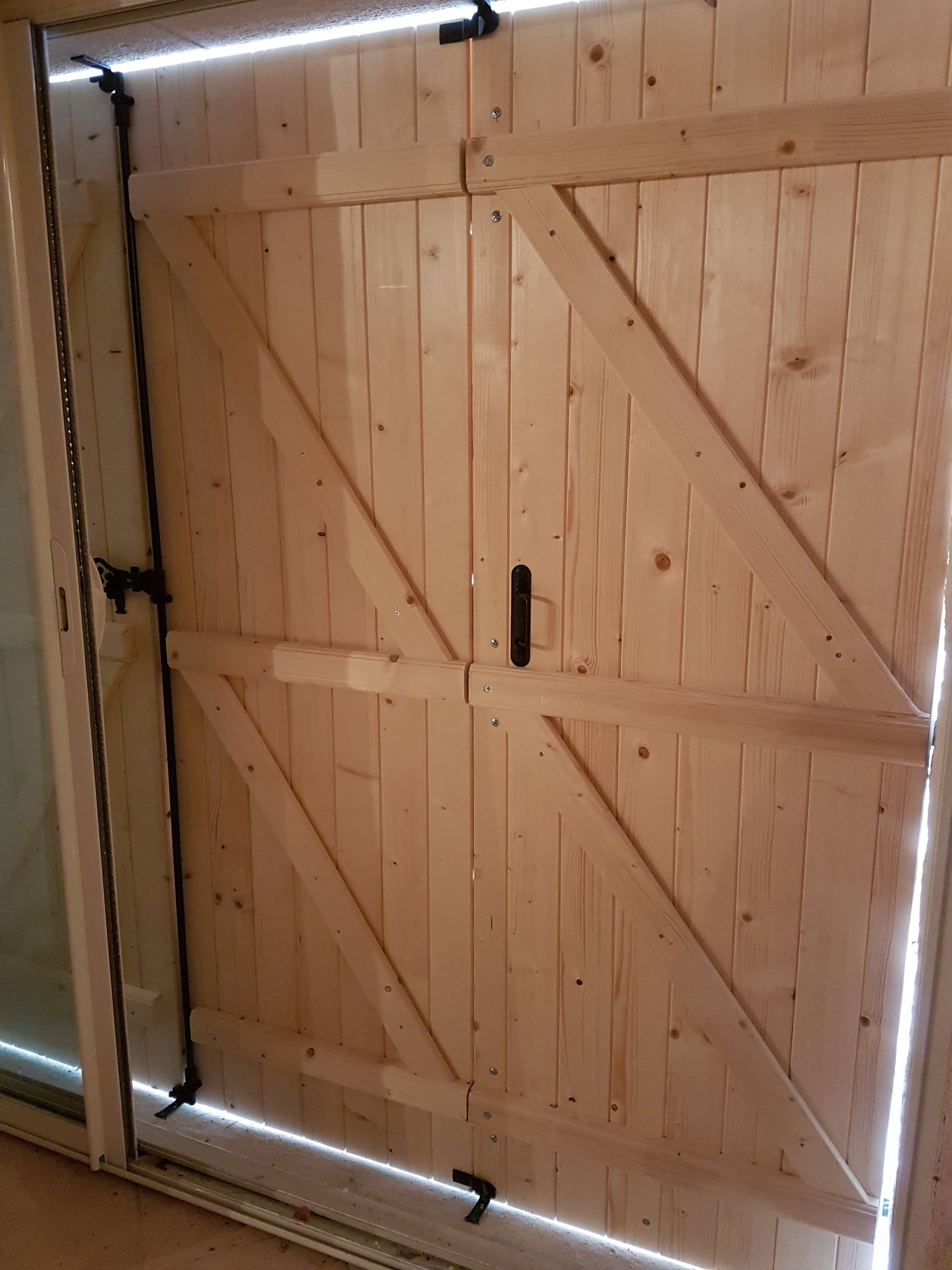 Volet battant en bois