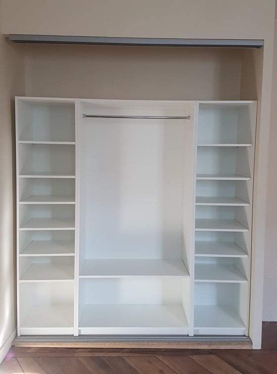 Peinture de l'intérieur d'un placard