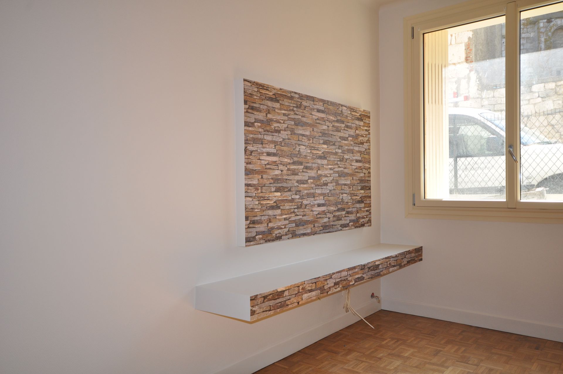 Parquet et papier peint