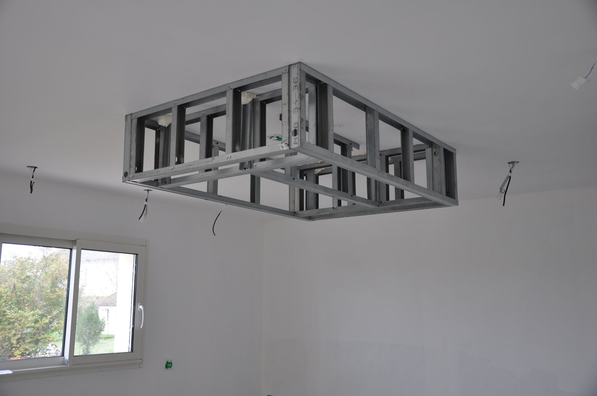 Création d'un module décoratif en placo sur un plafond