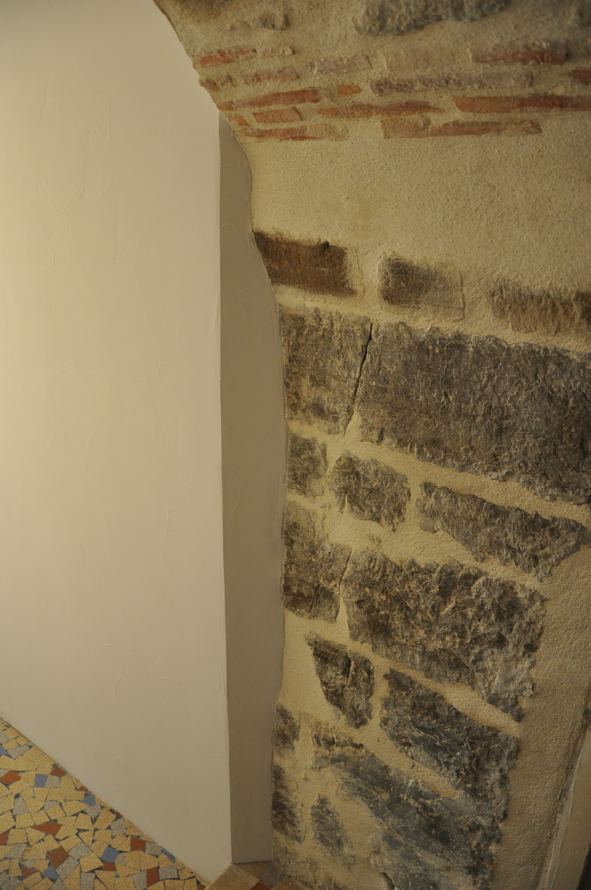 Tablettage pour une habitation en cours de rénovation