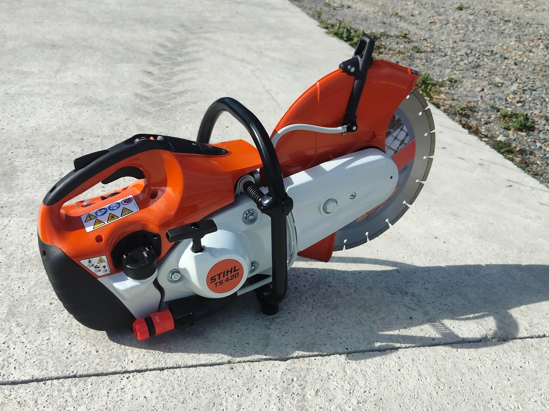 Tronçonneuse thermique à béton