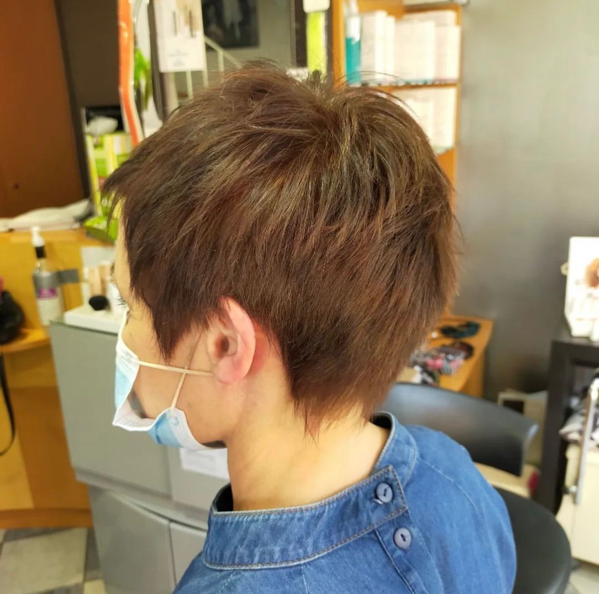 Coloration sur cheveux courts