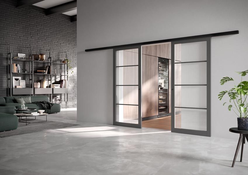 Wohnung mit Holzboden und Holztüren