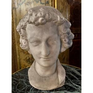 Sculpture ancienne en plâtre  patiné dite 