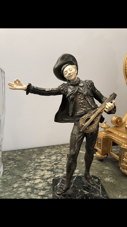 Statue chryséléphantine