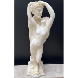 SCULPTURE FEMME ENLASSANT BACCHUS signé Guglielmo Pugi