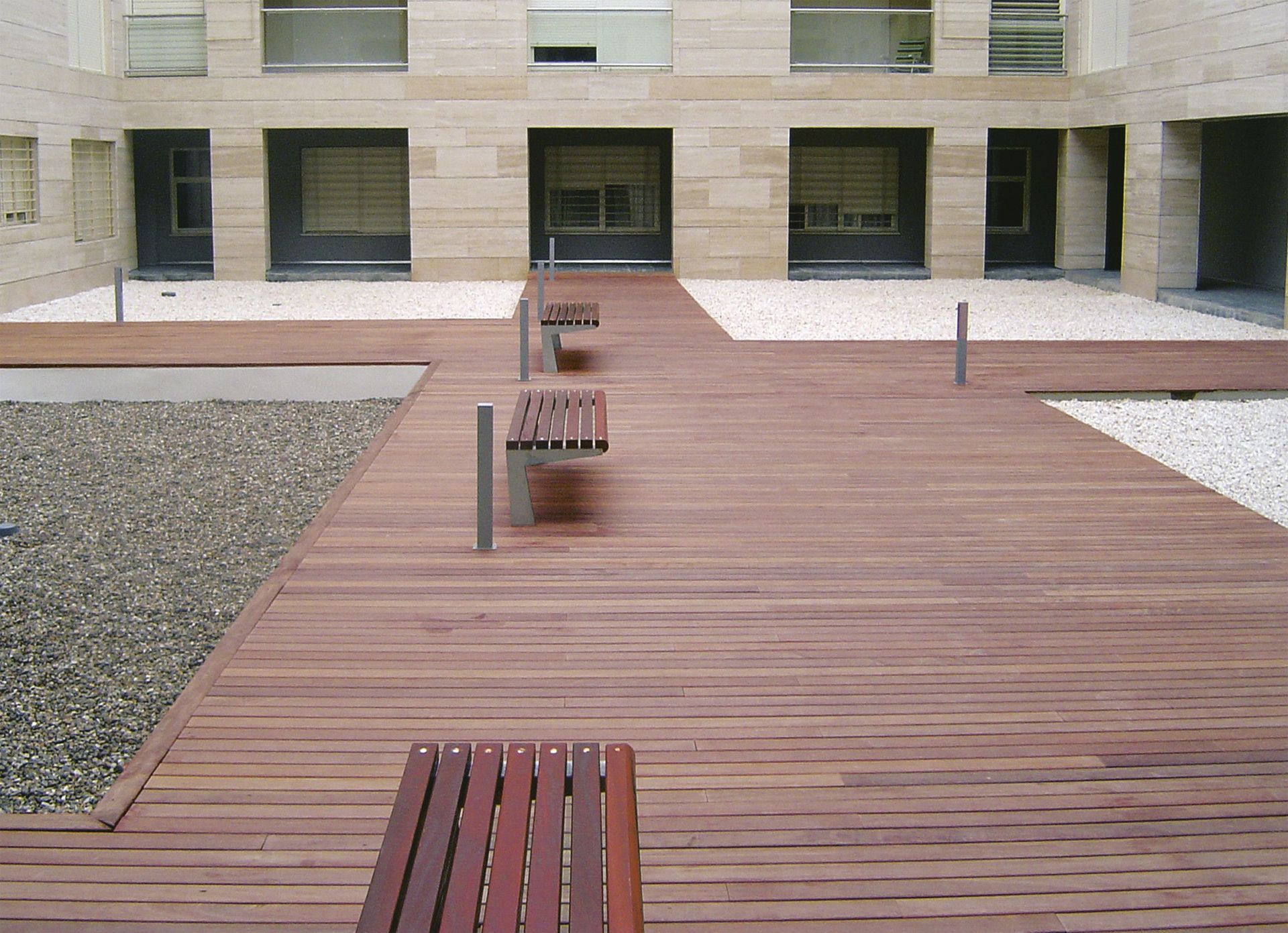 Parquet extérieur cour intérieure - AB Sols Plus Sàrl - Epagny