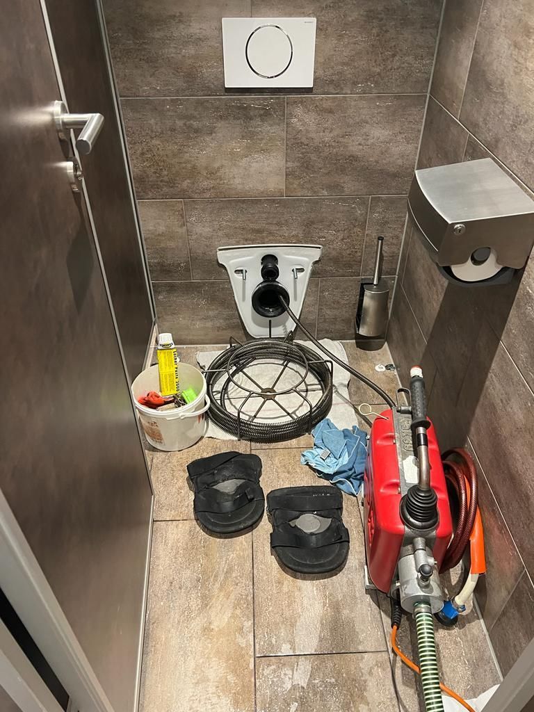 Rohr Meister Kanalreinigung Zürich| Zürich