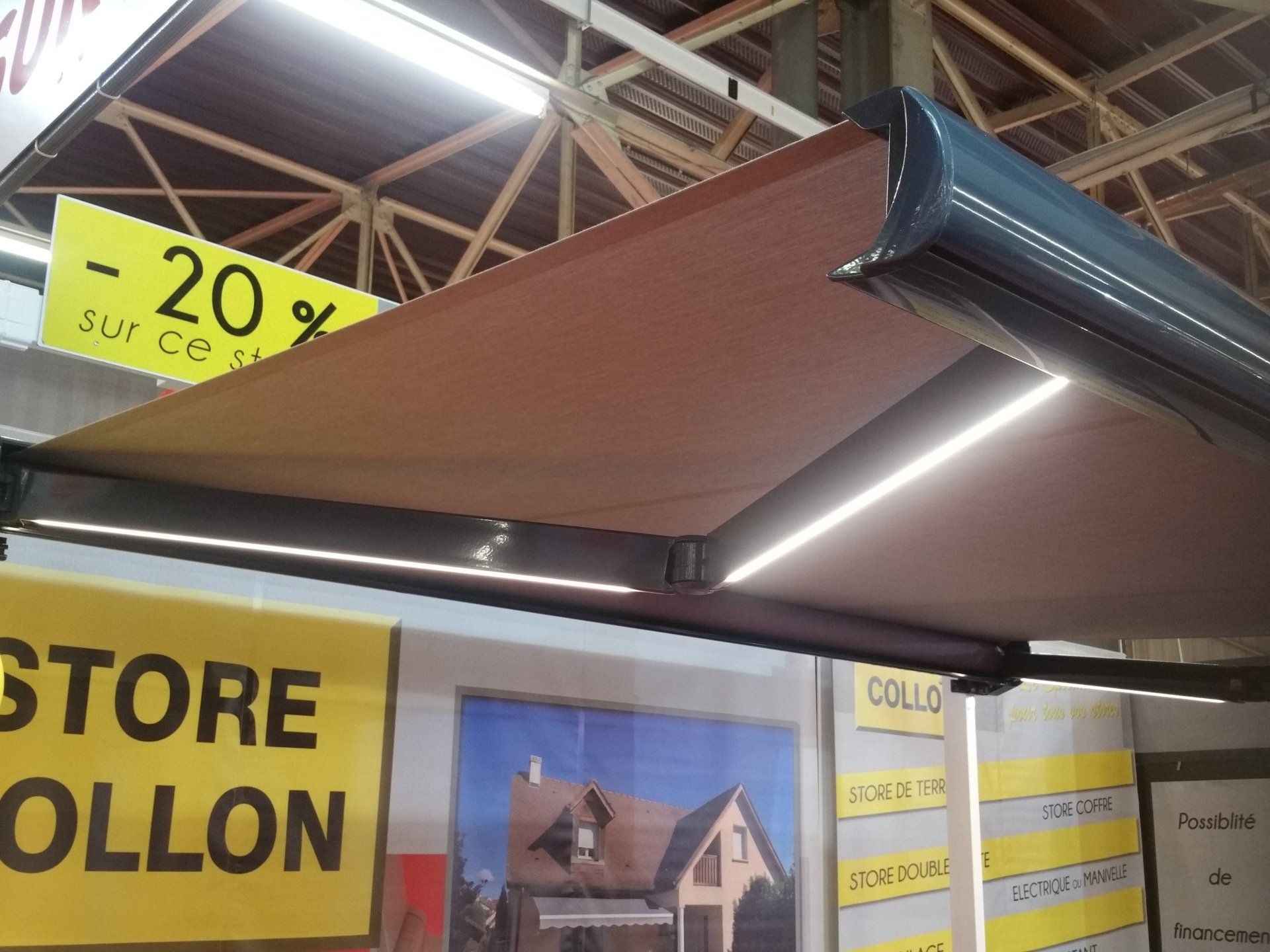 Store à leds lumineux et pub