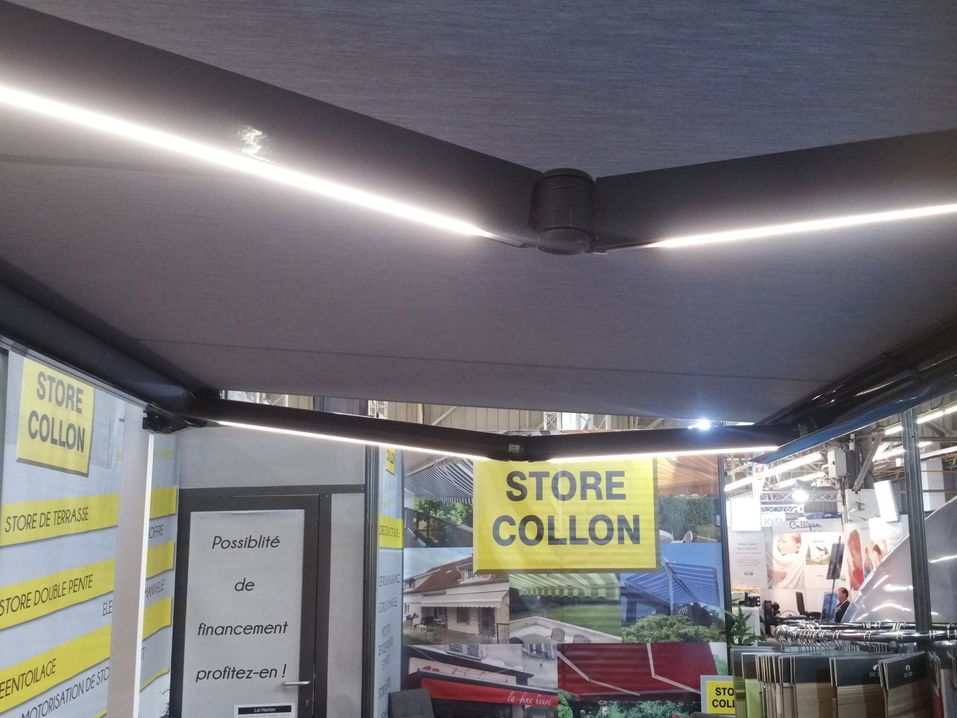 Store à leds lumineux activé