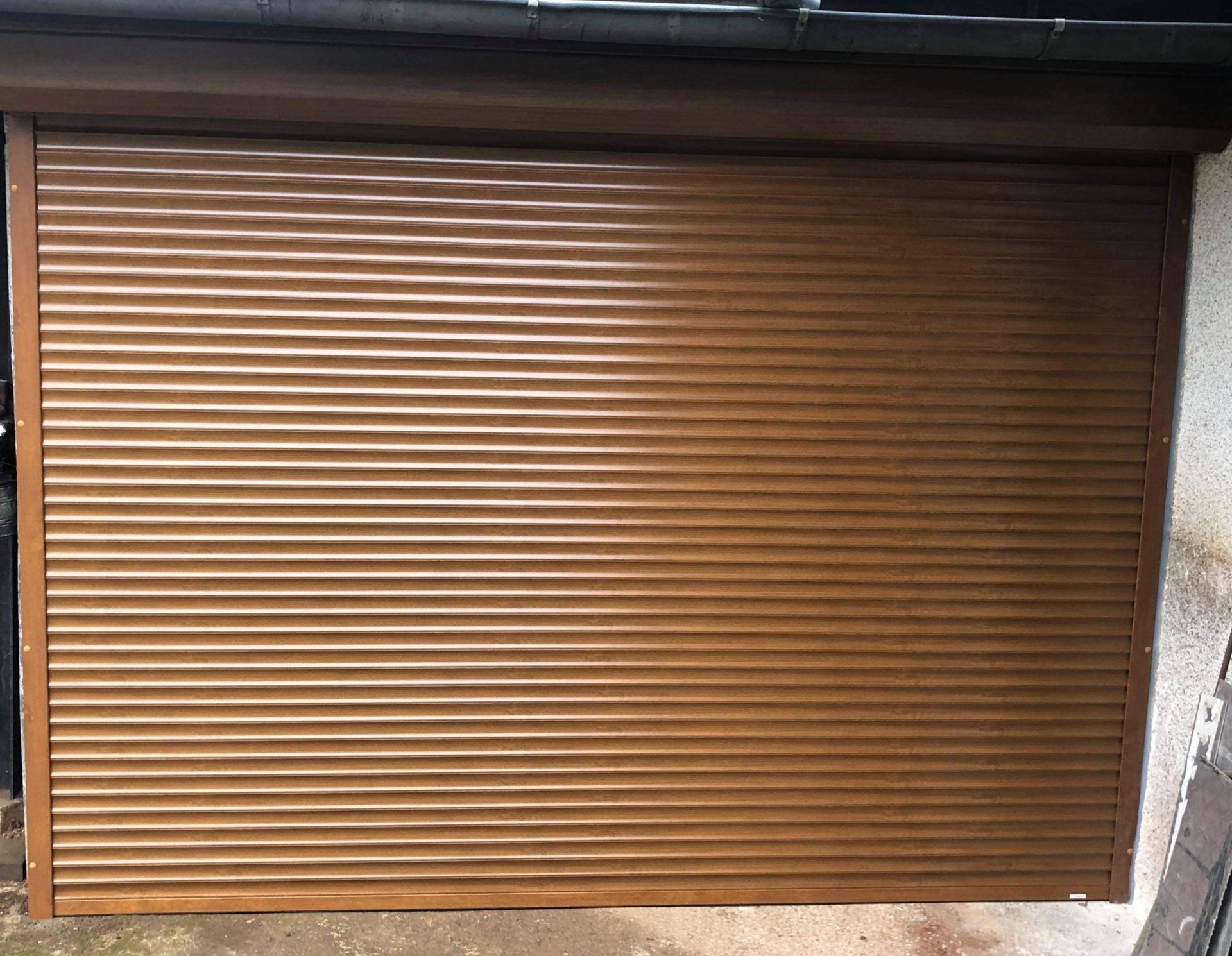 volet roulant marron
