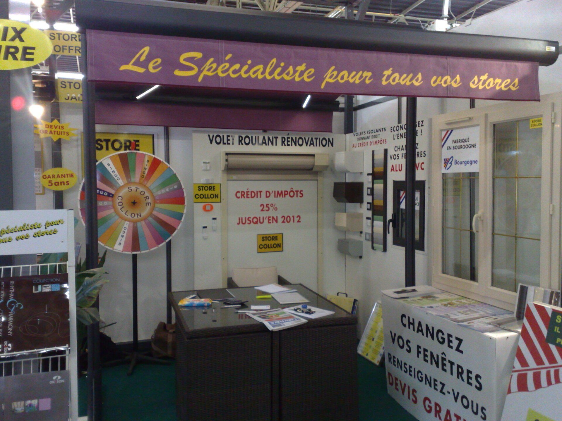 stand  stores Collon